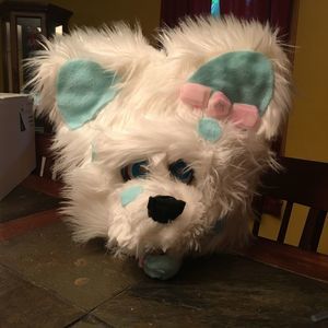 Meet your Posher, Chloe